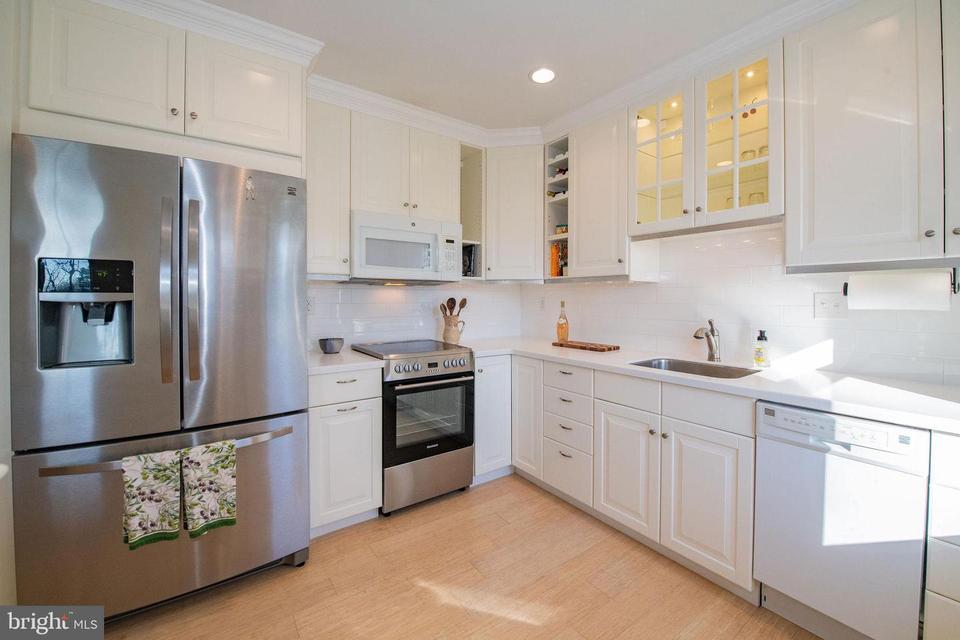  241 Limekiln Pike, Glenside, PA 19038 photo 9