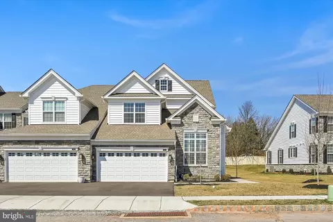 732 Friendship Hill Dr, Collegeville, PA 19426