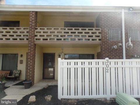 302 Stony Way #302, Norristown, PA 19403