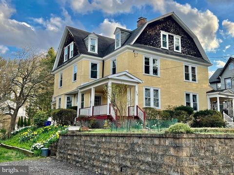 118 Webster Ave, Wyncote, PA 19095