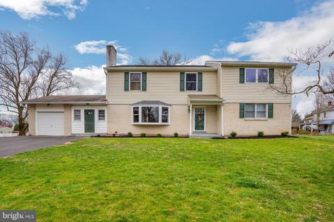 24 Oak Rd, Collegeville, PA 19426