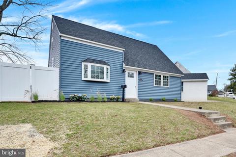 65 Potts Dr, Pottstown, PA 19464