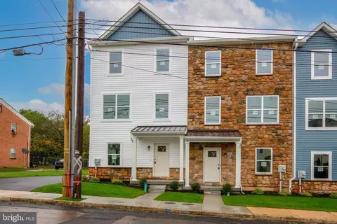 492 N Second Street N Second St N, Souderton, PA 18964