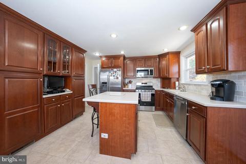 564 Forest Rd, Wayne, PA 19087 photo 16
