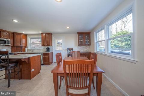 564 Forest Rd, Wayne, PA 19087 photo 12