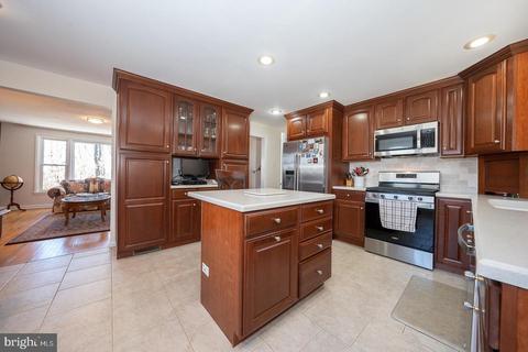 564 Forest Rd, Wayne, PA 19087 photo 17