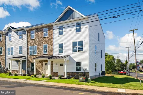494 N Second St, Souderton, PA 18964