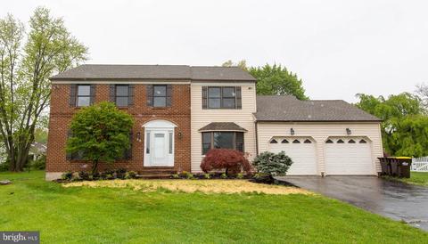 18 Spring House Ln, Norristown, PA 19403