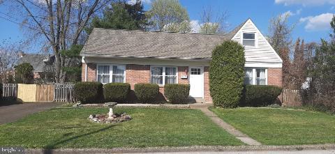 2415 Lafayette Ave, Abington, PA 19001