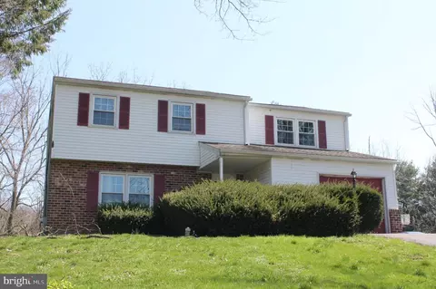 1494 Heather Pl, Pottstown, PA 19464