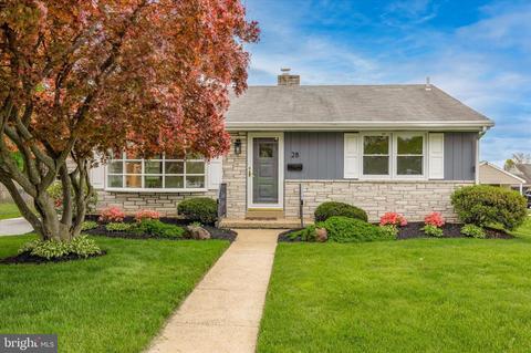 28 Grosstown Rd, Pottstown, PA 19464