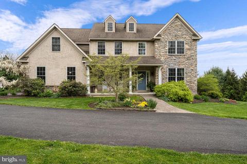 3031 Wonziegler Rd, Pennsburg, PA 18073