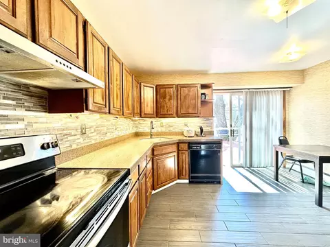 406 E Welsh Rd, Ambler, PA 19002 photo 9