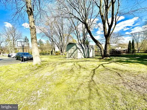 406 E Welsh Rd, Ambler, PA 19002 photo 33