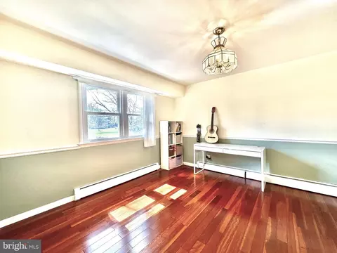 406 E Welsh Rd, Ambler, PA 19002 photo 12