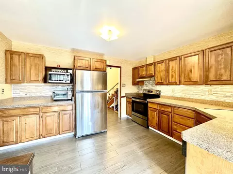 406 E Welsh Rd, Ambler, PA 19002 photo 8