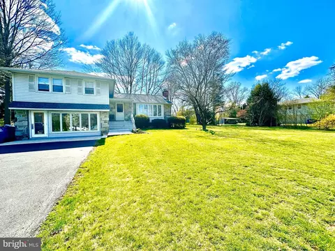 406 E Welsh Rd, Ambler, PA 19002 photo 2