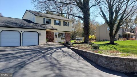 1151 Hunter Hill Dr, Lansdale, PA 19446