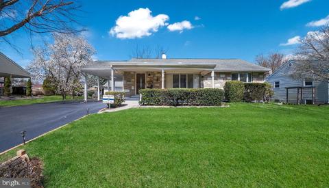 210 Marilyn Rd, Hatboro, PA 19040