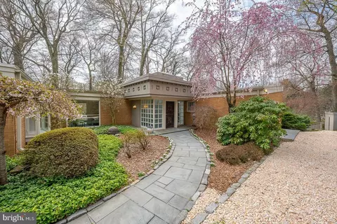 906 Centennial Rd, Penn Valley, PA 19072