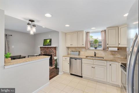 1106 Bayless Pl, Eagleville, PA 19403