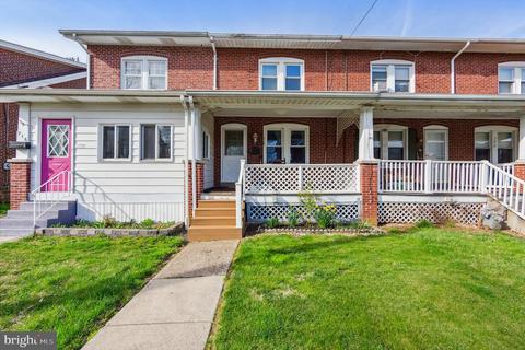 718 W 3rd St, Lansdale, PA 19446