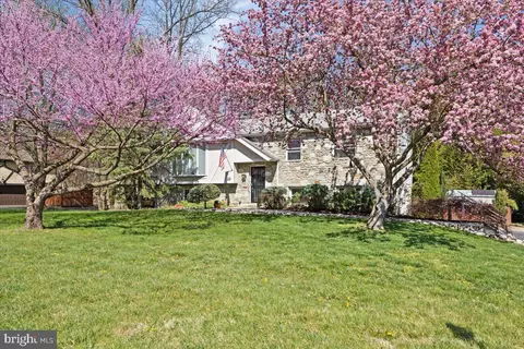3914 Somers Dr, Huntingdon Valley, PA 19006