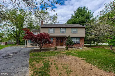 116 Norwood Ln, Norristown, PA 19401