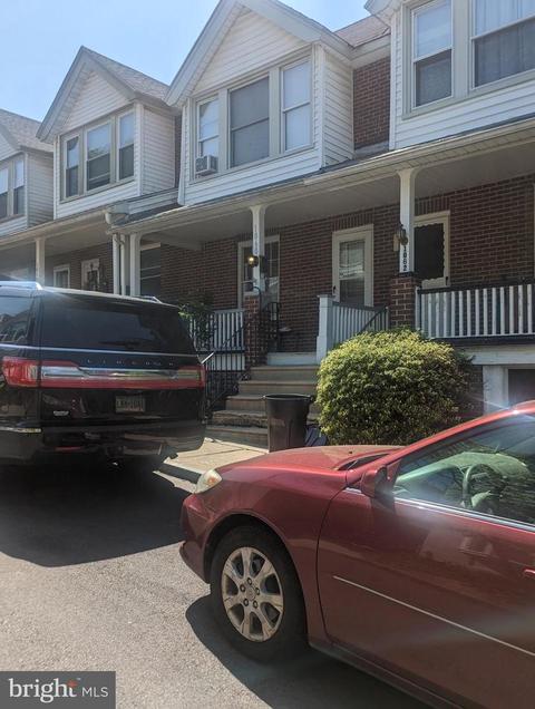 1060 Markee Ter, Bryn Mawr, PA 19010
