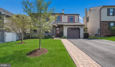 12 Nottingham Ln, Horsham, PA 19044