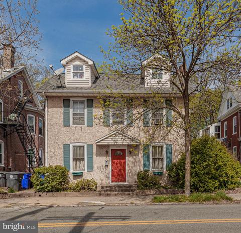 815 N Charlotte St, Pottstown, PA 19464
