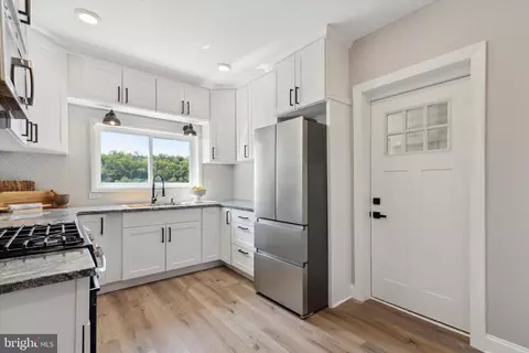 355 Spring Mill Ave, Conshohocken, PA 19428