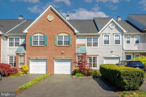 276 Militia Dr, Wayne, PA 19087