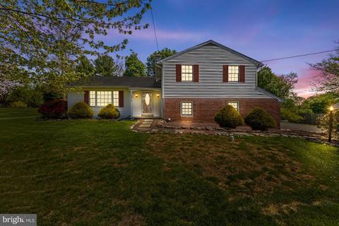 1374 Slayton Dr, Maple Glen, PA 19002