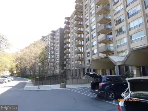 1001 City Ave #E-907, Wynnewood, PA 19096
