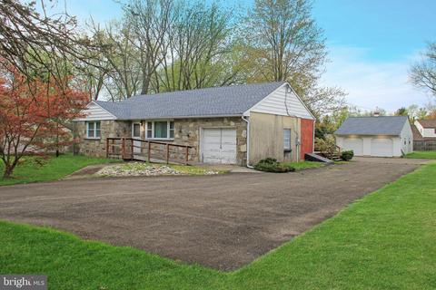 607 N Wales Rd, North Wales, PA 19454