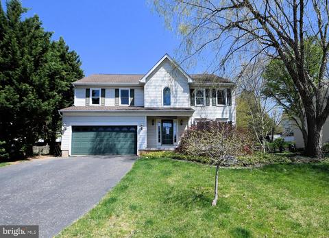216 Cardinal Dr, Conshohocken, PA 19428