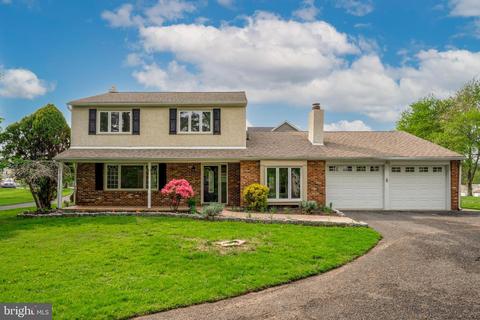 408 Ashley Cir, Eagleville, PA 19403