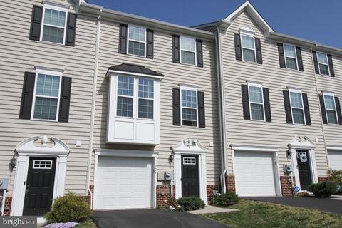 224 Stone Hill Dr, Pottstown, PA 19464