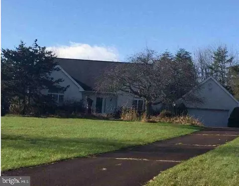 45 S Dietz Mill Rd, Telford, PA 18969