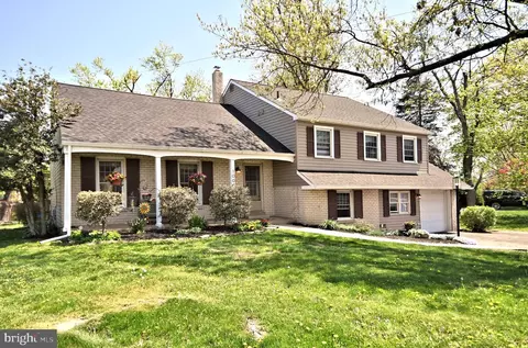 1000 Hawthorne Ln, Fort Washington, PA 19034