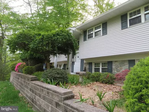 2 Lee Rd, Norristown, PA 19403