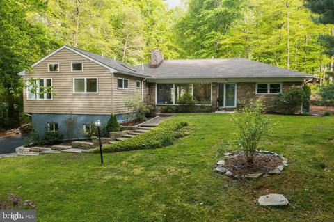 2115 Willow Brook Dr, Huntingdon Valley, PA 19006