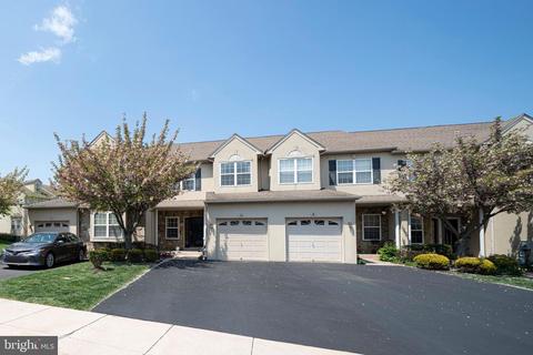 16 Arbor Cir, Colmar, PA 18915