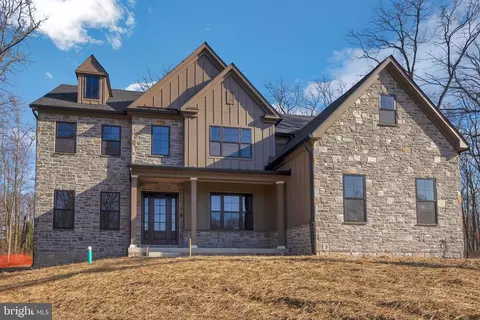 107 Rose Ln, Chalfont, PA 18914