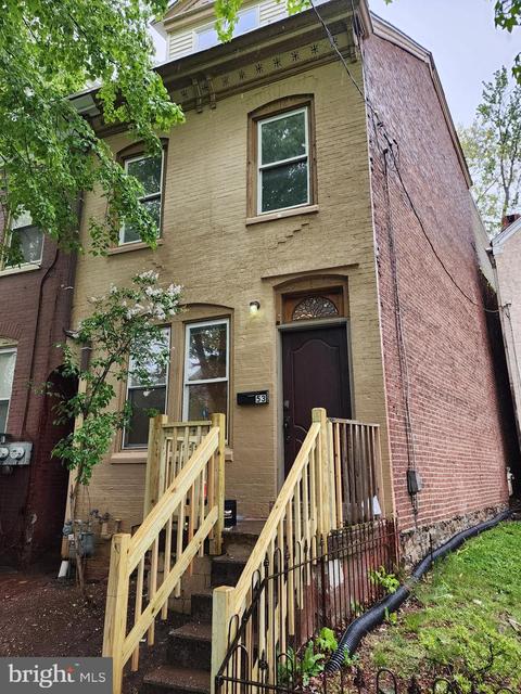 53 Beech St, Pottstown, PA 19464