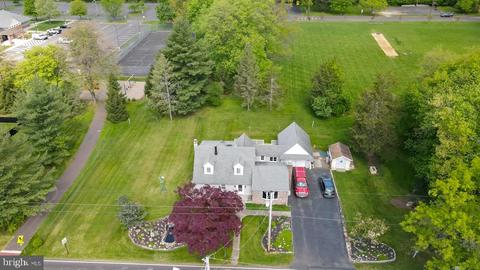 2524 E Vine St, Hatfield, PA 19440