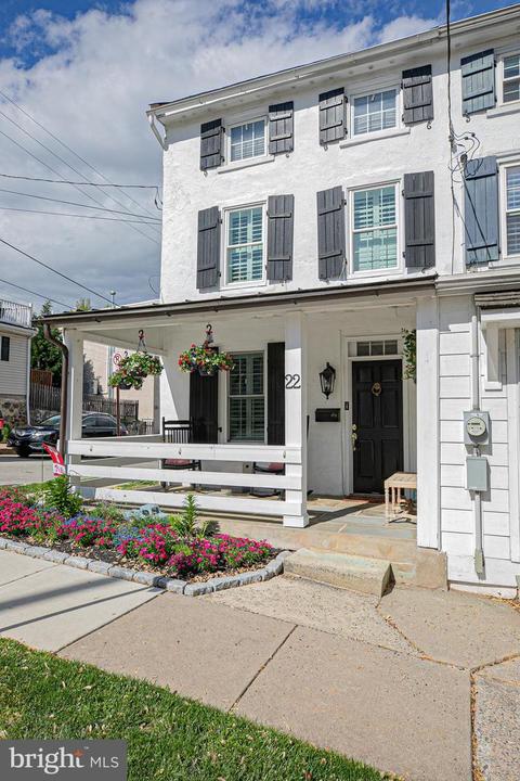 22 Cedar Ave, Conshohocken, PA 19428