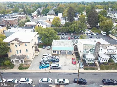6 W Athens Ave, Ardmore, PA 19003