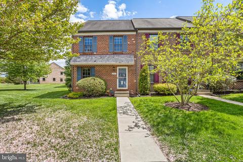 207 Troon Ct, Royersford, PA 19468